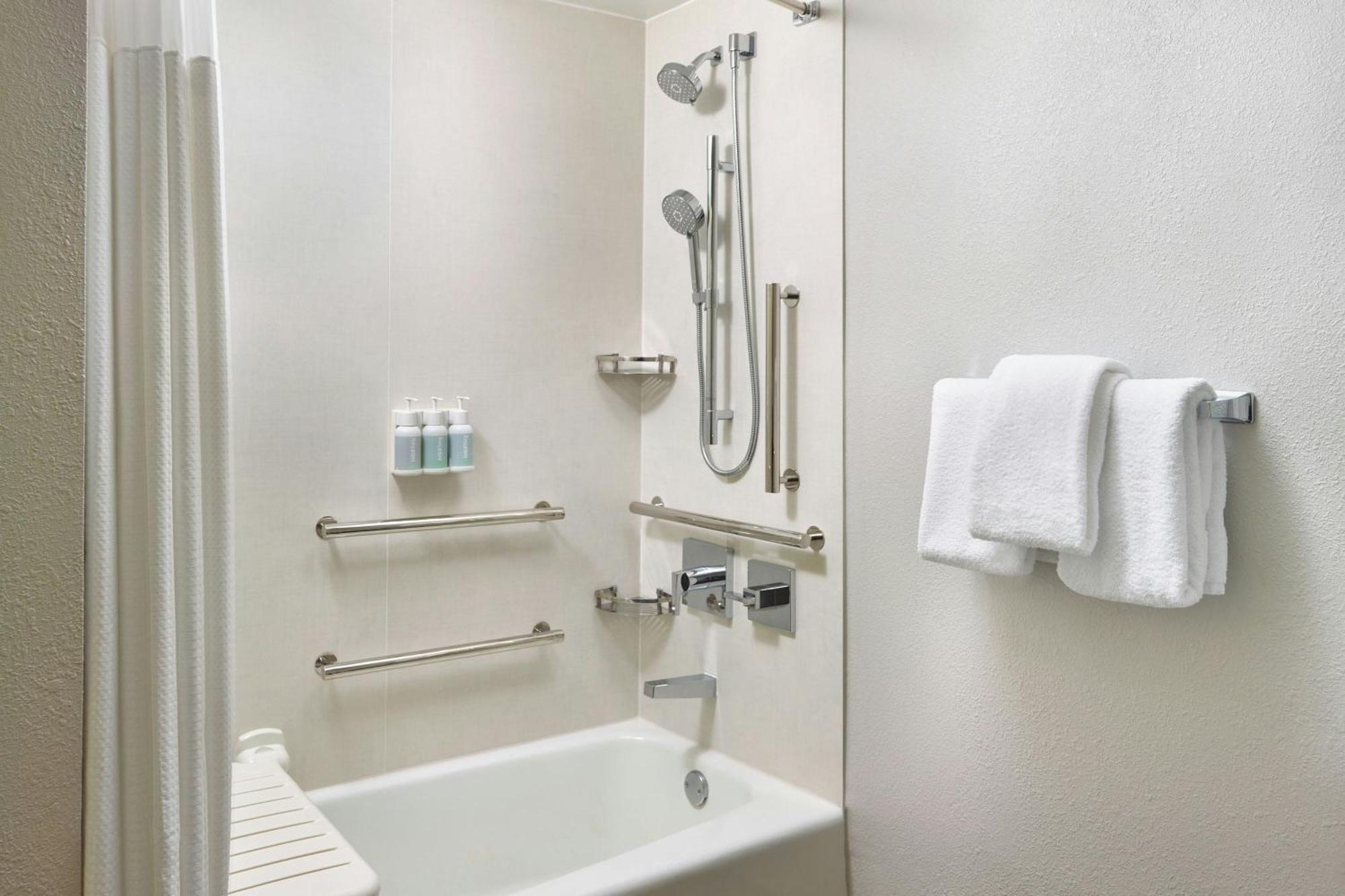 Courtyard By Marriott Seattle Federal Way Hotel Kültér fotó